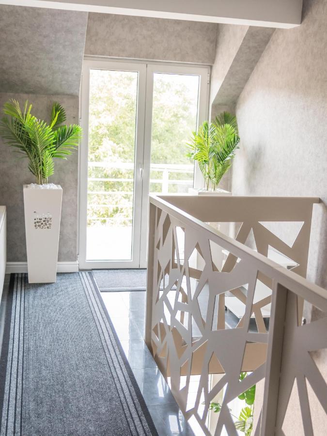 A Klub Apartmani Mrcajevci Экстерьер фото