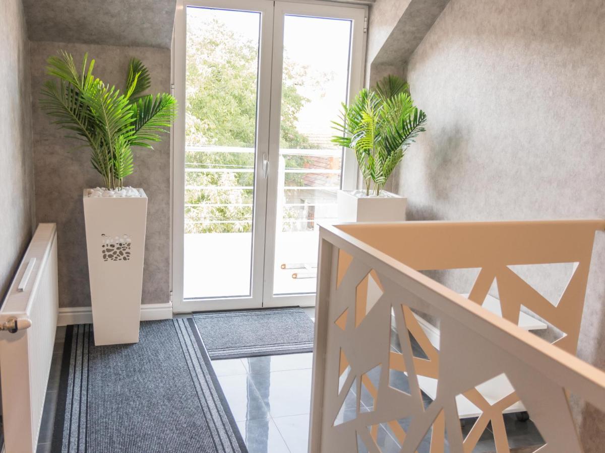 A Klub Apartmani Mrcajevci Экстерьер фото